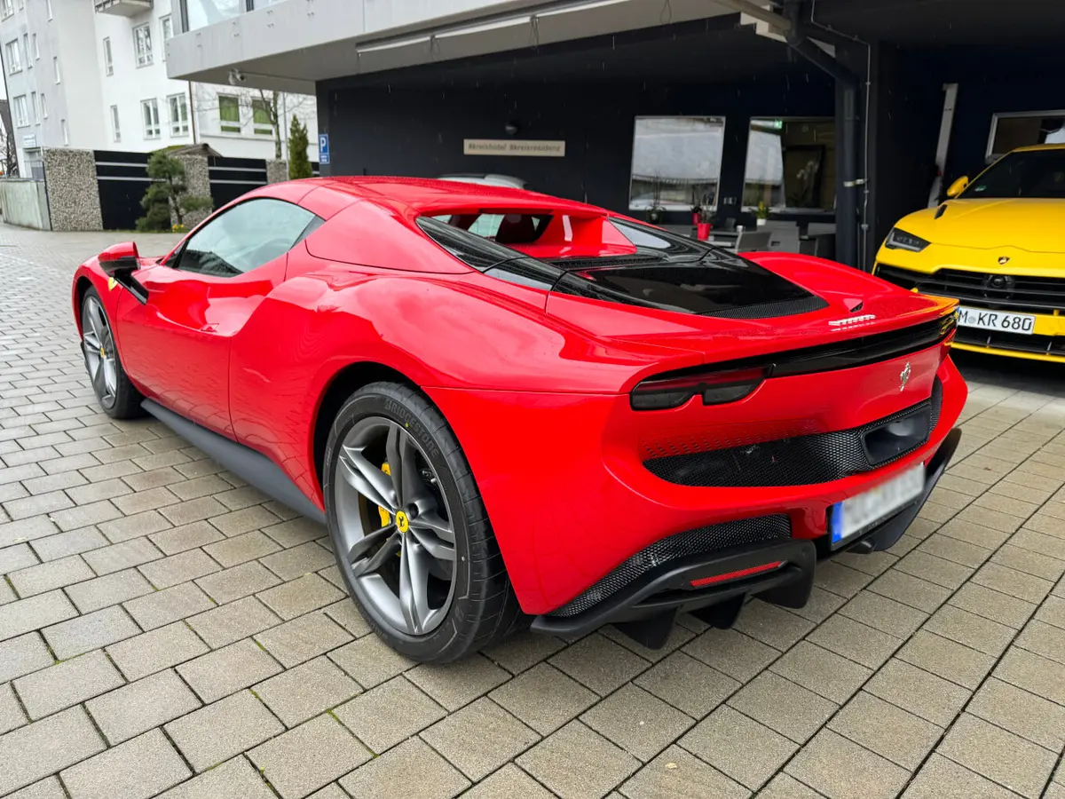 Ferrari 296 GTS Spider 2024, extérieur — Cannes Luxury Car Rental, Cannes. Ferrari 296 GTS Spider in Cannes La location d'une Ferrari 296 GTS Spider à Cannes offre…