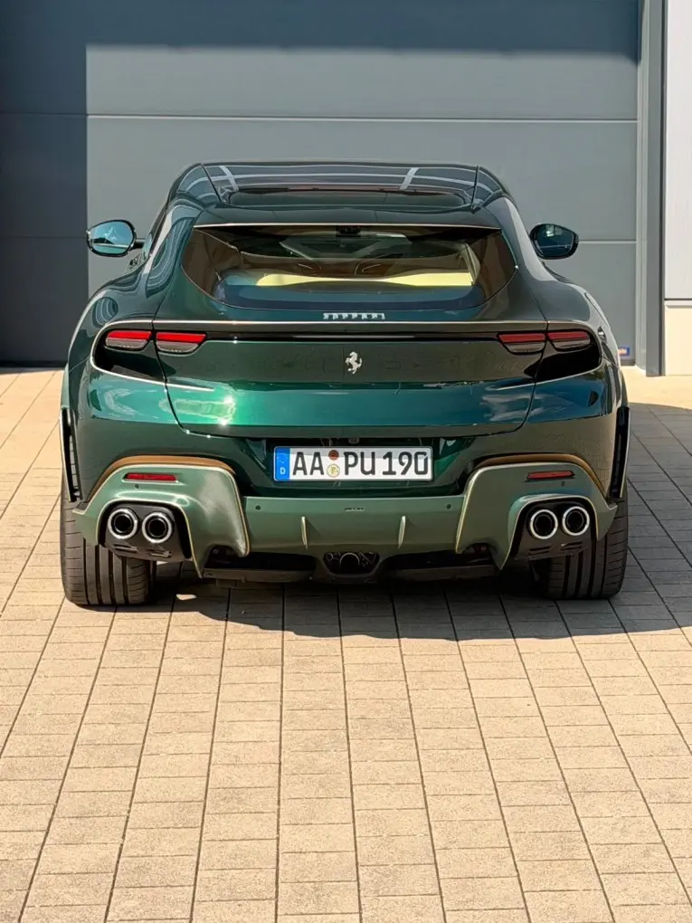 Ferrari Purosangue Atelier 2025, vue avant — Cannes Luxury Car Rental, Cannes. Ferrari Purosangue Atelier in Cannes Louer une Ferrari Purosangue Atelier à Cannes offre…