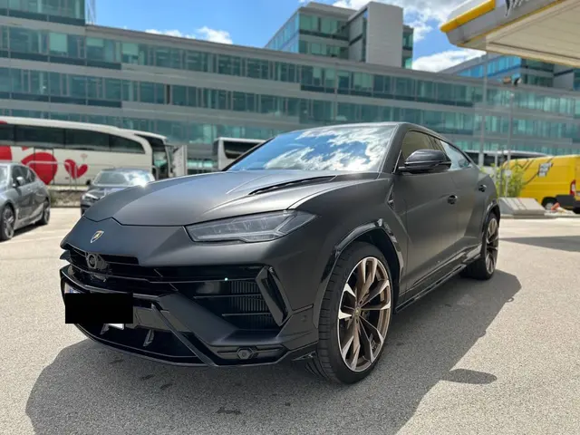 Lamborghini Urus S 2023 — Cannes Luxury Car Rental, Cannes