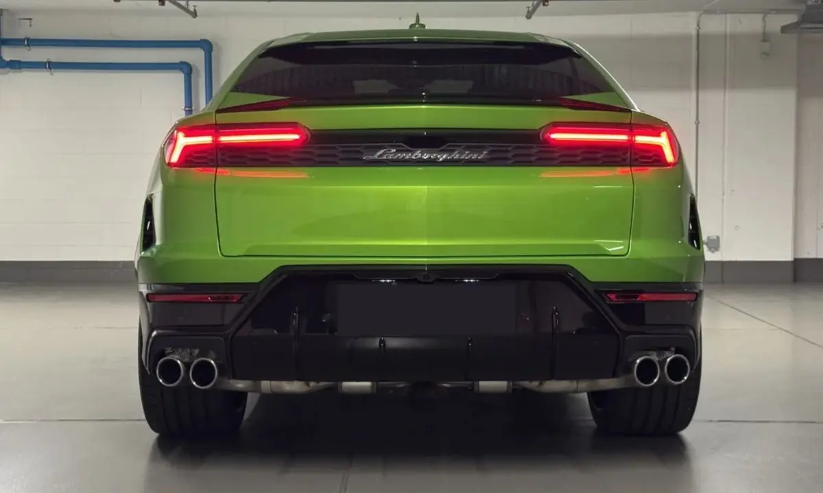 Lamborghini Urus SE 2026
