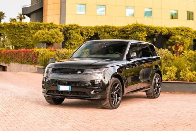 Land Rover Range Rover Sport Dynamic SE 2025 — Cannes Luxury Car Rental, Cannes