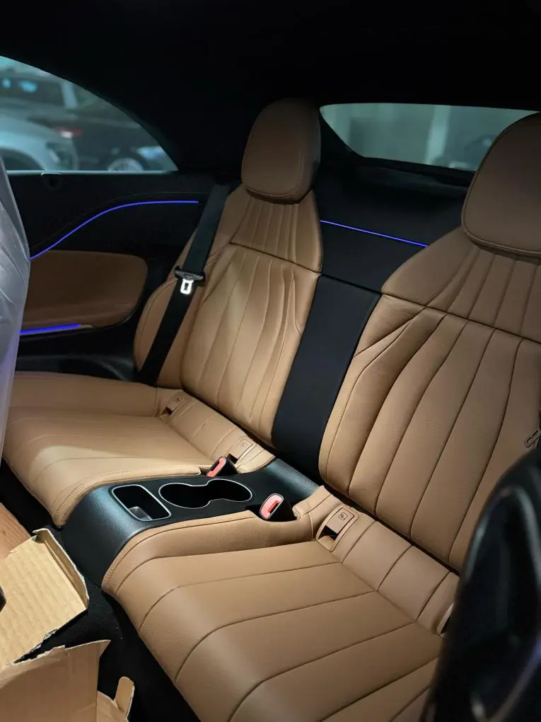 Mercedes Benz CLE 300 Cabriolet AMG Premium 2025, vue arrière — Cannes Luxury Car Rental, Cannes. Mercedes Benz CLE 300 Cabriolet AMG Premium in Cannes Louer une Mercedes Benz CLE 300…
