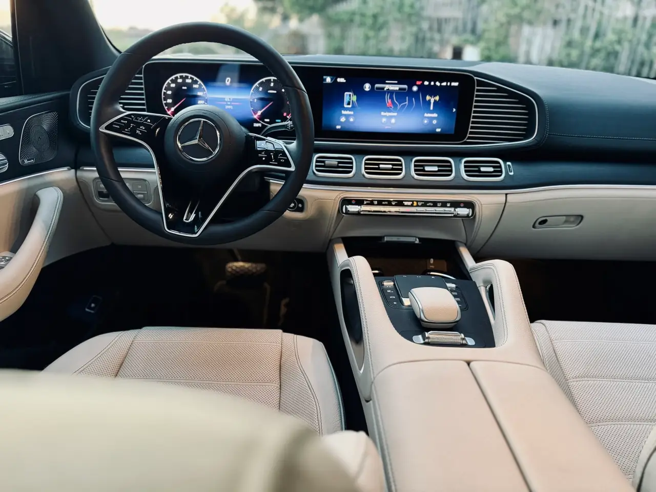 Mercedes Benz GLE 450 AMG 2024, extérieur — Cannes Luxury Car Rental, Cannes. Mercedes Benz GLE 450 AMG in Cannes La location d'un Mercedes Benz GLE 450 AMG à Cannes…