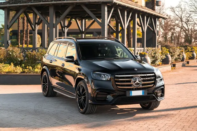 Mercedes Benz GLS-klasse 350 D Exclusive 7 Posti 2025 — Cannes Luxury Car Rental, Cannes