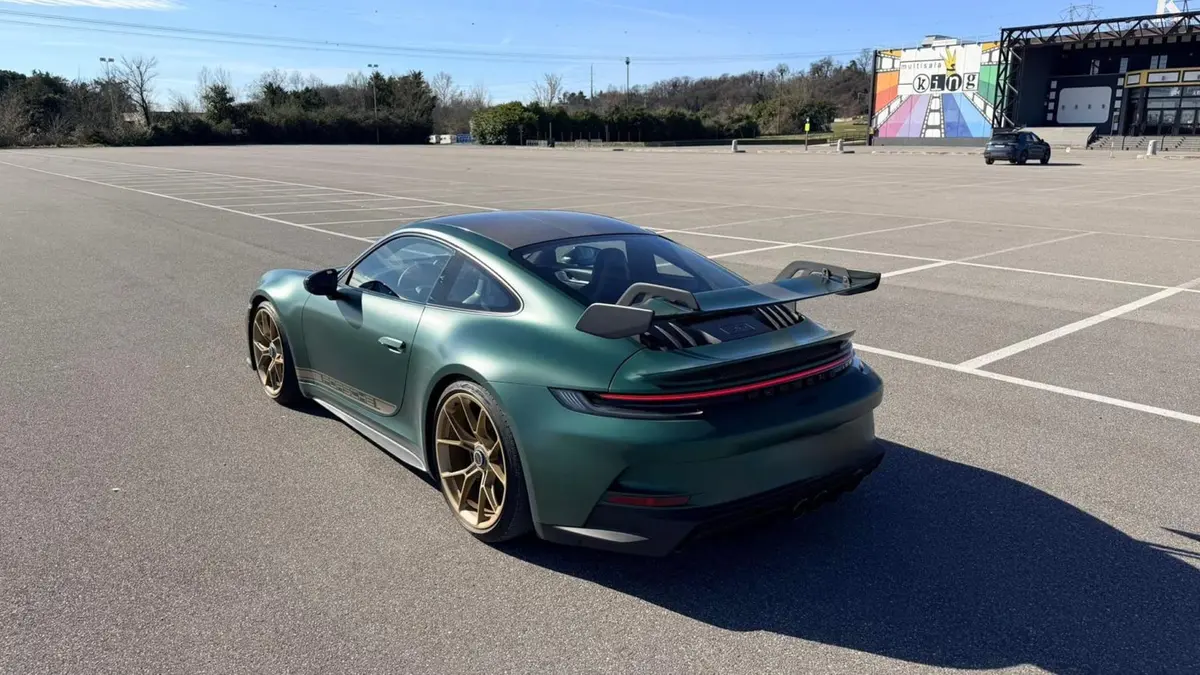 Porsche 911 GT3 2026, vue avant — Cannes Luxury Car Rental, Cannes. Porsche 911 GT3 in Cannes La location d'une Porsche 911 GT3 à Cannes permet de disposer…