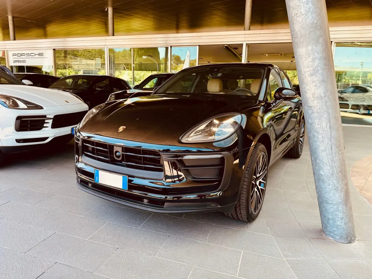Porsche Macan 2024 — Cannes Luxury Car Rental, Cannes. Porsche Macan in Cannes Louer un Porsche Macan à Cannes permet de disposer d'un SUV…
