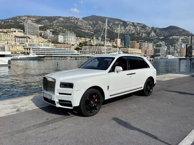 Rolls-Royce Cullinan 2022 — Cannes Luxury Car Rental, Cannes