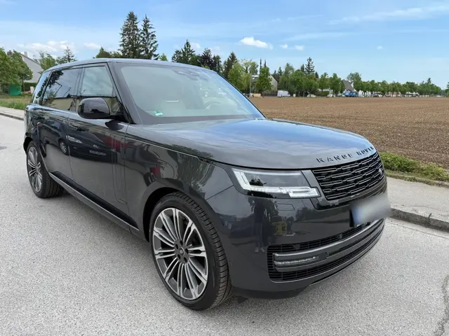 Rover Range Rover Autobiography D350 7s 2025 — Cannes Luxury Car Rental, Cannes