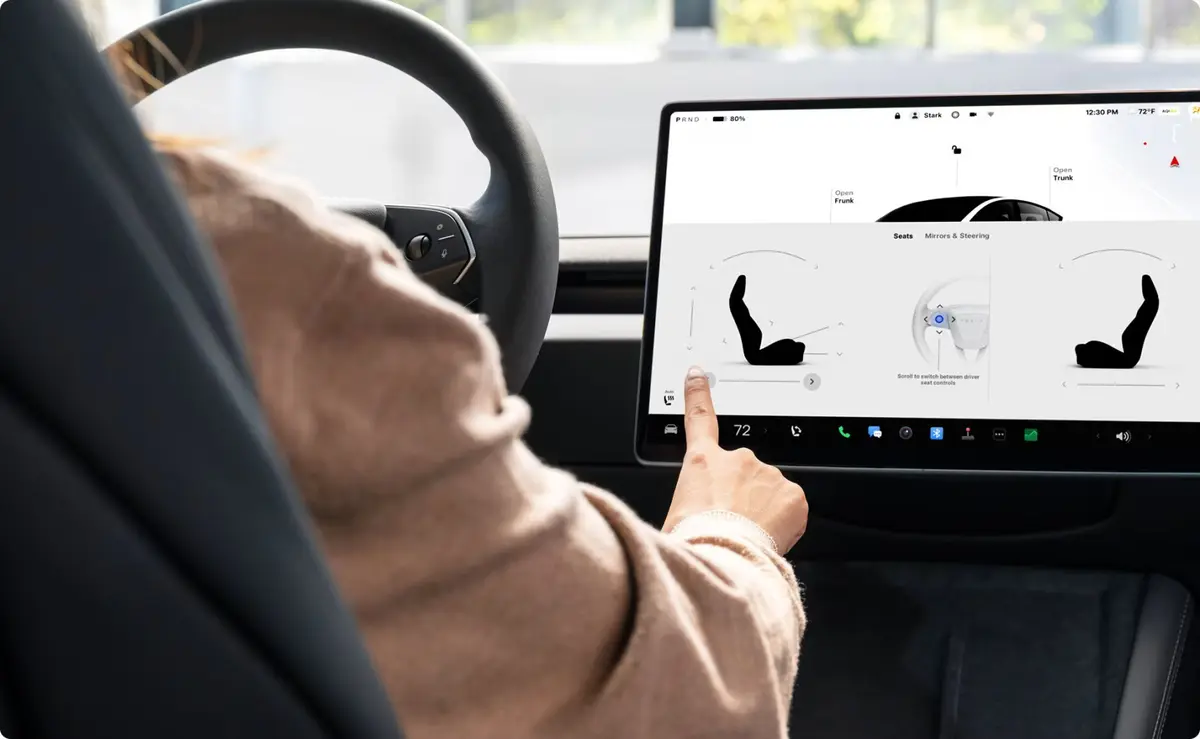 Tesla Model 3 Performance 2026, vue arrière — Cannes Luxury Car Rental, Cannes. Tesla Model 3 Performance in Cannes La location d'une Tesla Model 3 Performance à Cannes…